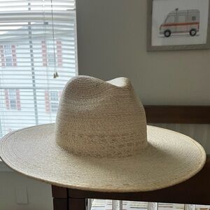 Gigi Pip Straw Hat Size 57, NWOT